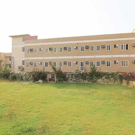 Hotel Maple Delite Lucknow Esterno foto