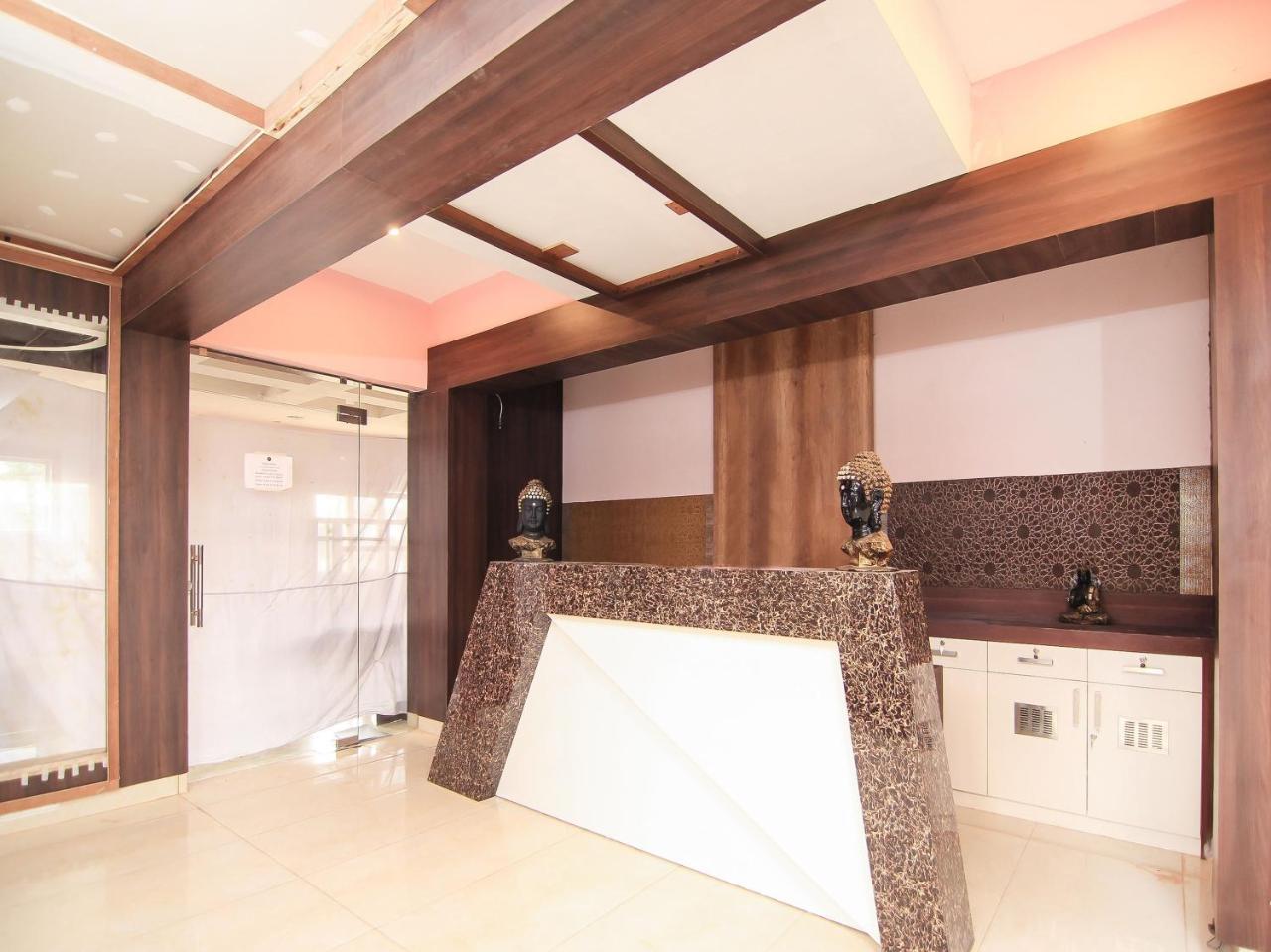Hotel Maple Delite Lucknow Esterno foto