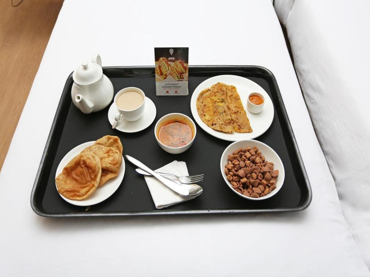 Hotel Maple Delite Lucknow Esterno foto